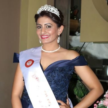 mrsindiaworldwide winner Poonam Shende